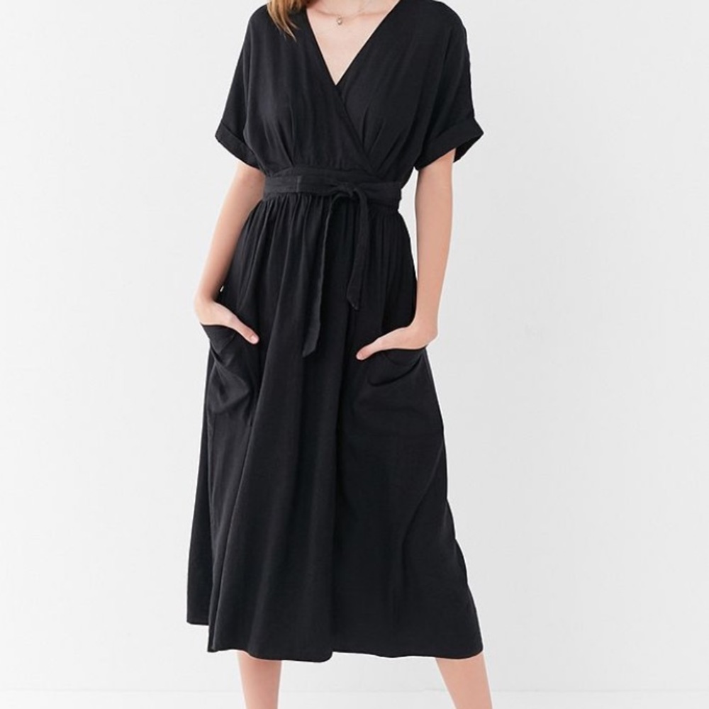 Urban Outfitters Gabrielle Linen Wrap Dress